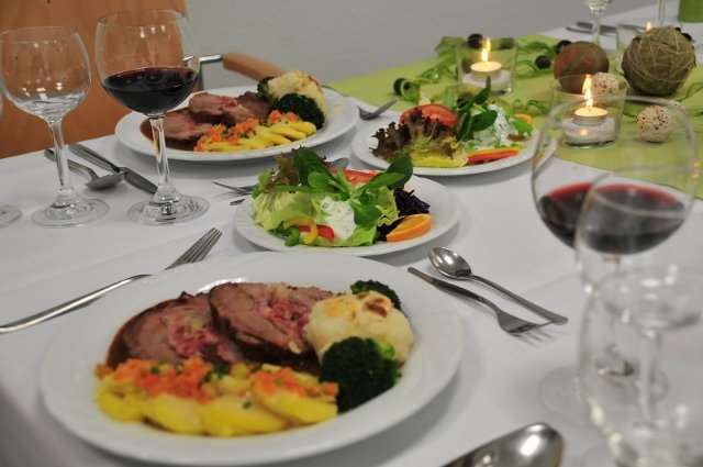 Akzent Hotel Stadt Schluechtern ***S Restaurace fotografie